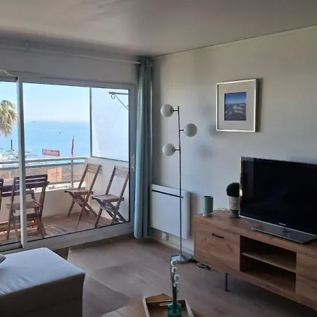 T3 En Premiere Ligne Vue Bassin, Proche Commerces Apartment