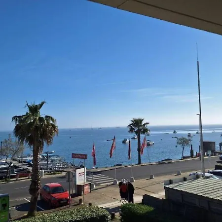 T3 En Premiere Ligne Vue Bassin, Proche Commerces * Arcachon