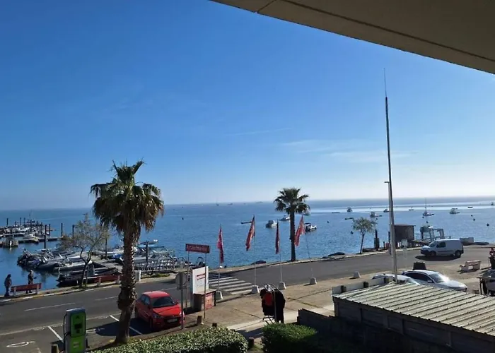T3 En Première Ligne Vue Bassin, Proche Commerces * Arcachon